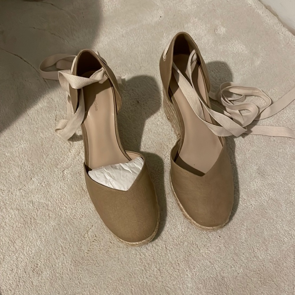 NEW Reformation Wedge - 7.5